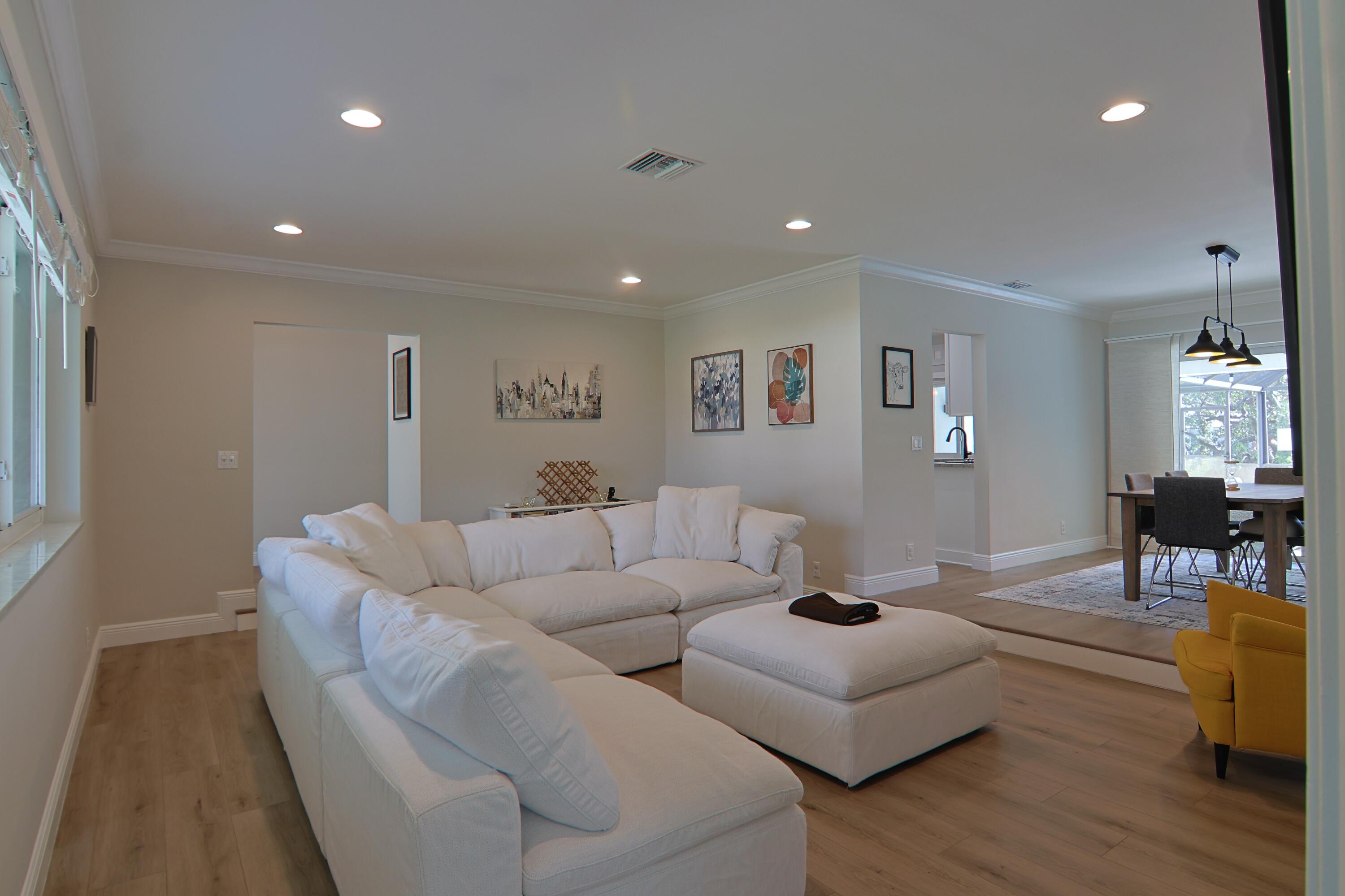 50 Southwest 11th Avenue Boca Raton, FL 33486 - Photo 7 of 39 IMG_4870