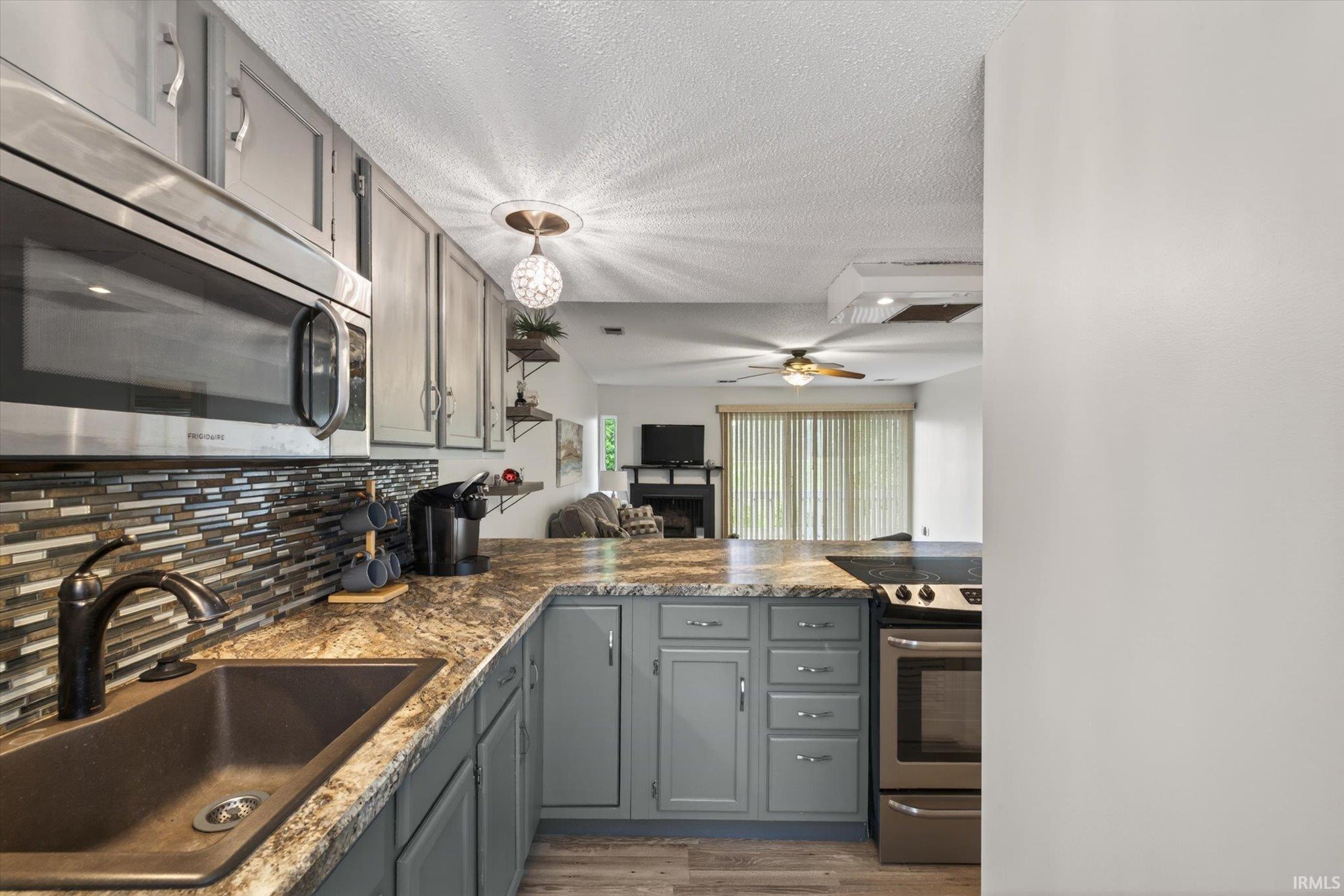 9105 South Pointe Ridge Lane, Unit 20 Bloomington, IN 47401 - Photo 8 of 21