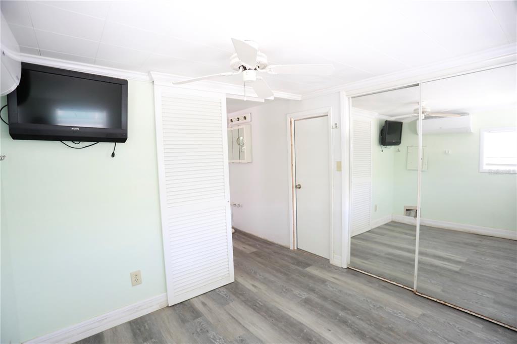 2295 North Beach Road, Unit 6 Englewood, FL 34223 - Photo 14 of 26