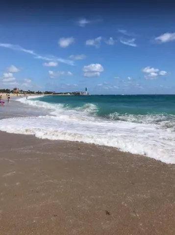 $10,000 | 1690 Northeast 25th Avenue, Pompano Beach, FL 33062