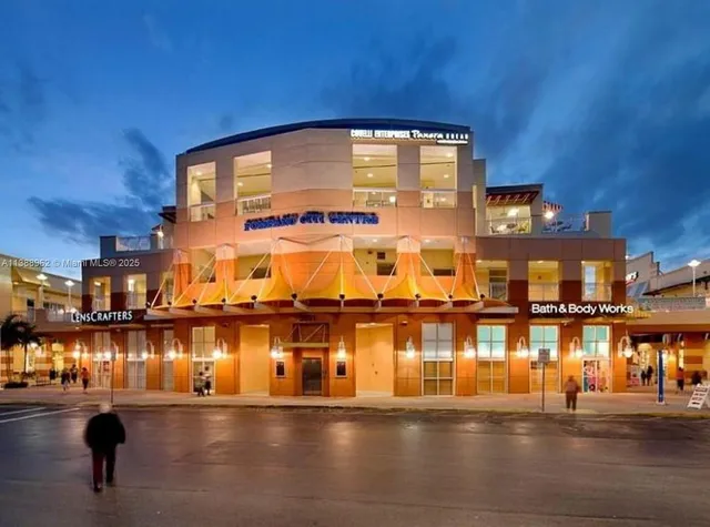 $10,000 | 1690 Northeast 25th Avenue, Pompano Beach, FL 33062