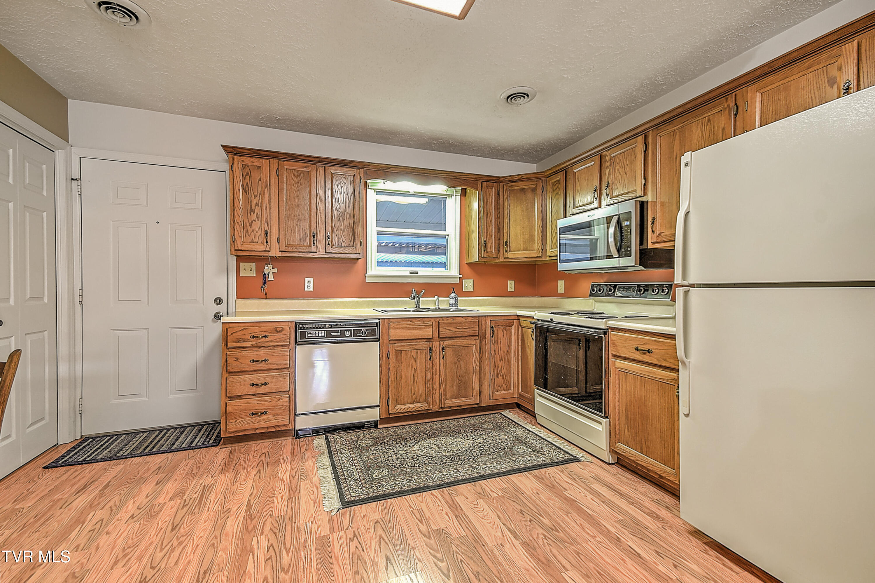 1544 Jessee Street, Unit R Kingsport, TN 37664 - Photo 10 of 35 1544 Jesse St ES-14