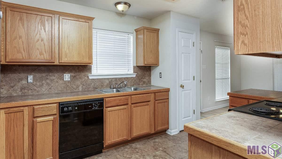 26309 Holly Ridge Drive Denham Springs, LA 70726 - Photo 5 of 9