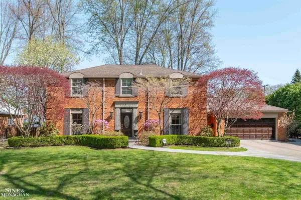 $870,000 | 578 Heather Lane, Grosse Pointe, MI 48236