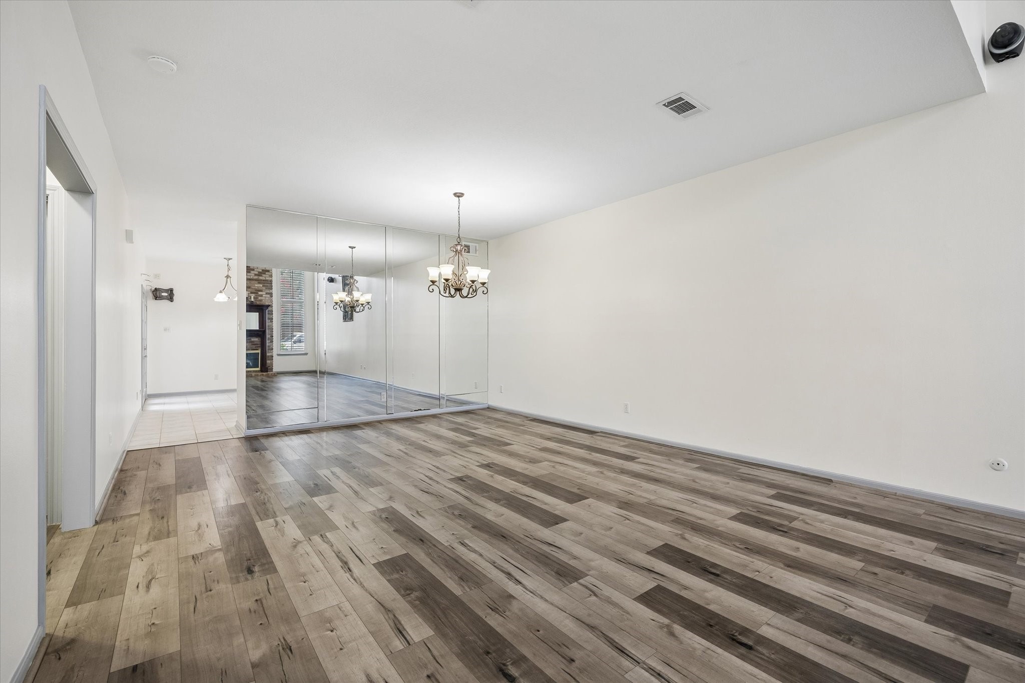 727 Bunker Hill Road, Unit 92 Houston, TX 77024 - Photo 49 of 50 GREAT FIRST FLOOR OPEN FLOOR PLAN IS READY FOR YOUR DECORATING!