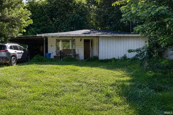 $38,900 | 224 Shelby Street, Marengo, IN 47140