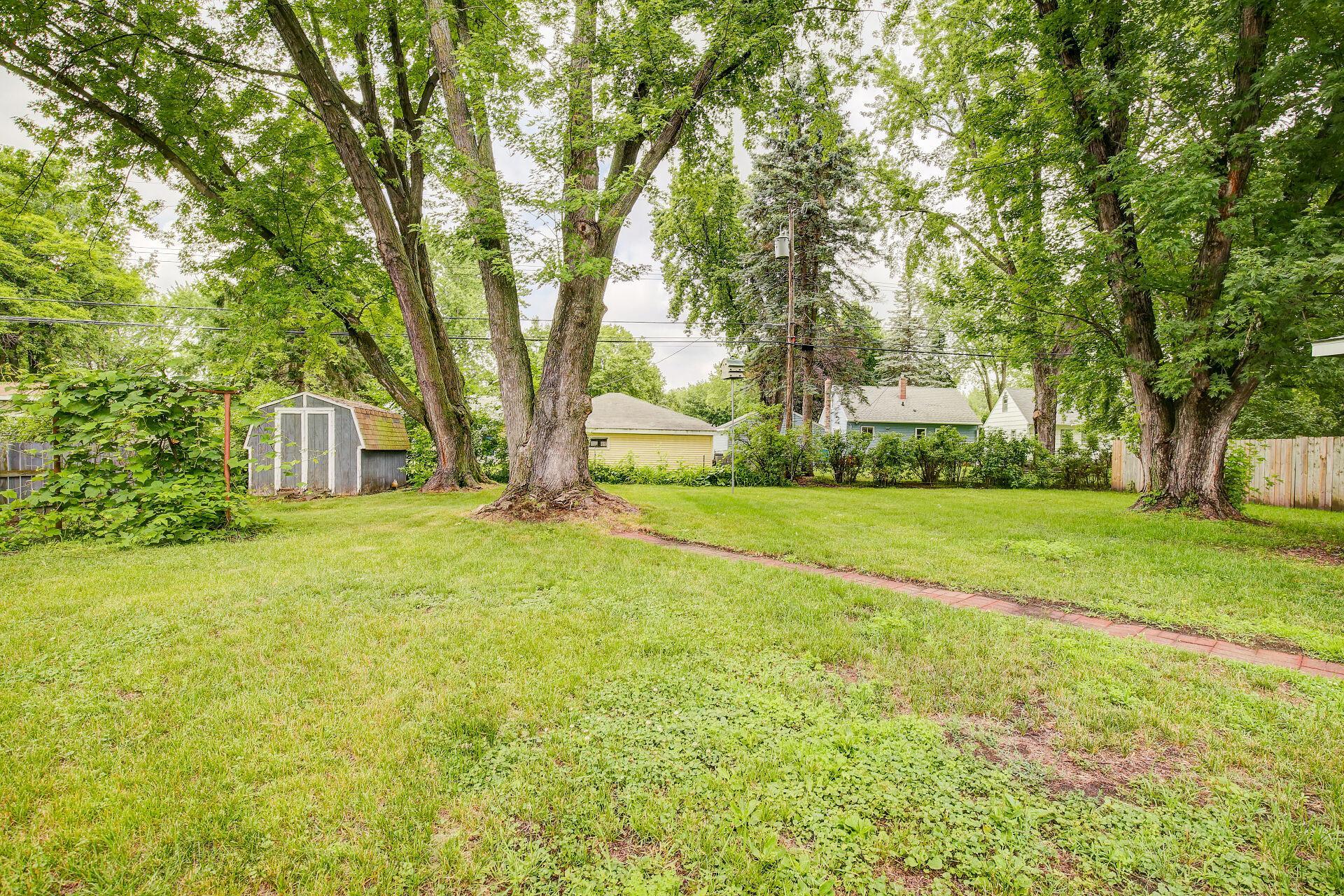 1681 Hillview Road Shoreview, MN 55126 - Photo 3 of 21 Gallery Image 3