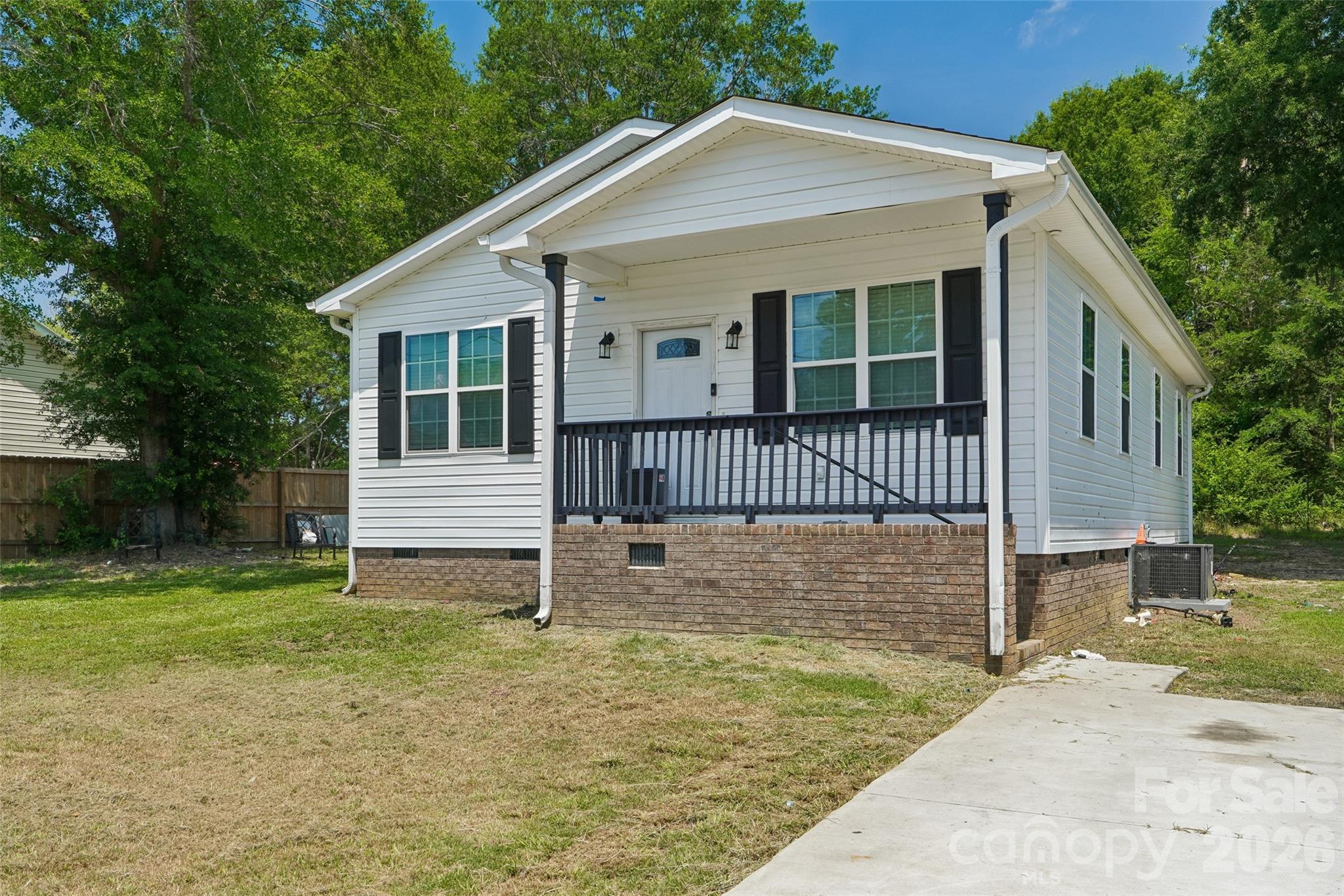 506 Bratton Street Chester, SC 29706 - Photo 1 of 15 Gallery Image 1