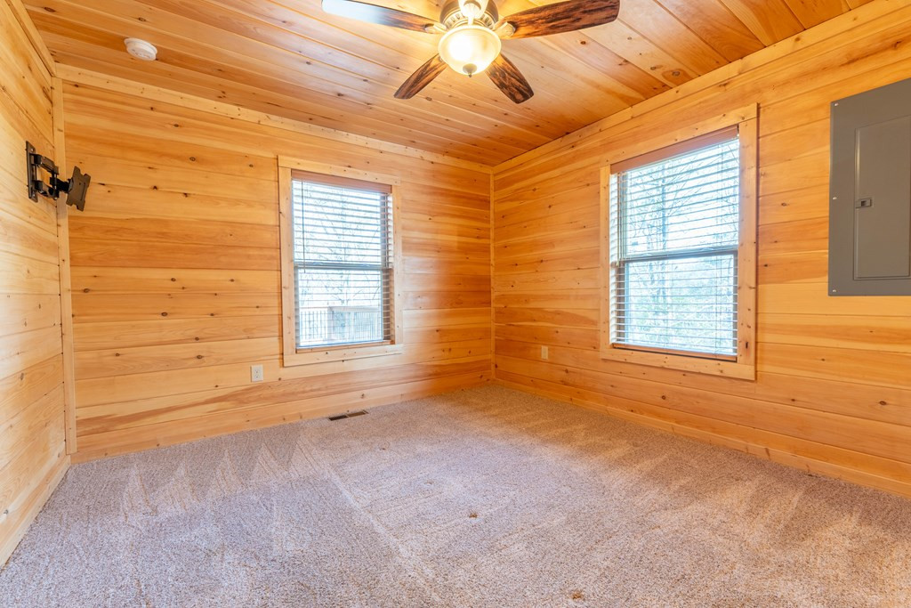 101 Abbygale Road Murphy, NC 28906 - Photo 25 of 44 Master Bedroom
