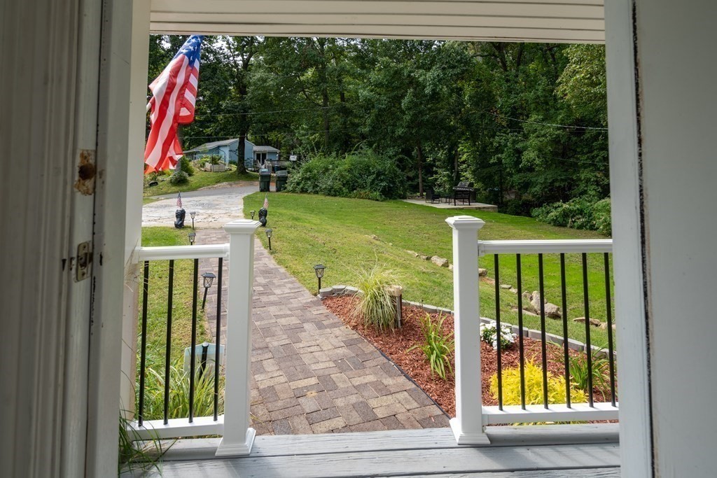 6 Davidson Road Holland, MA 01521 - Photo 3 of 42