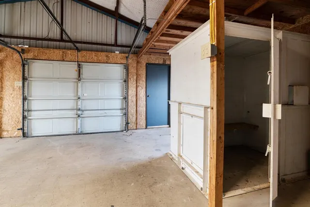 $389,900 | 374 County Road, Paris, TX 75462