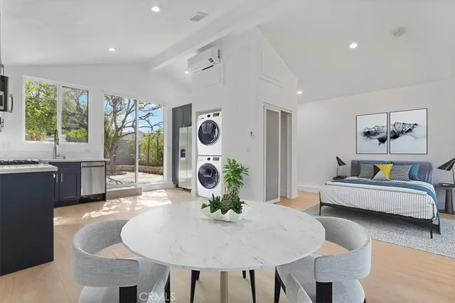 $2,195 | 8360 Vanalden Avenue, Northridge, CA 91324