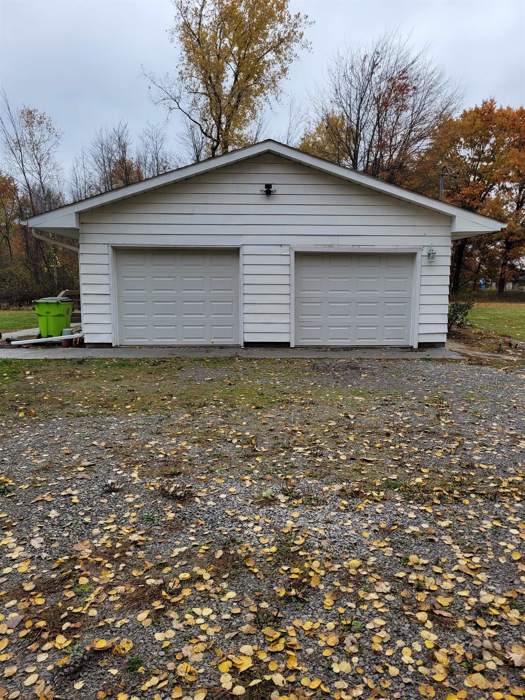 1201 North Huron Road Linwood, MI 48634 - Photo 8 of 29 1917164-7.JPG