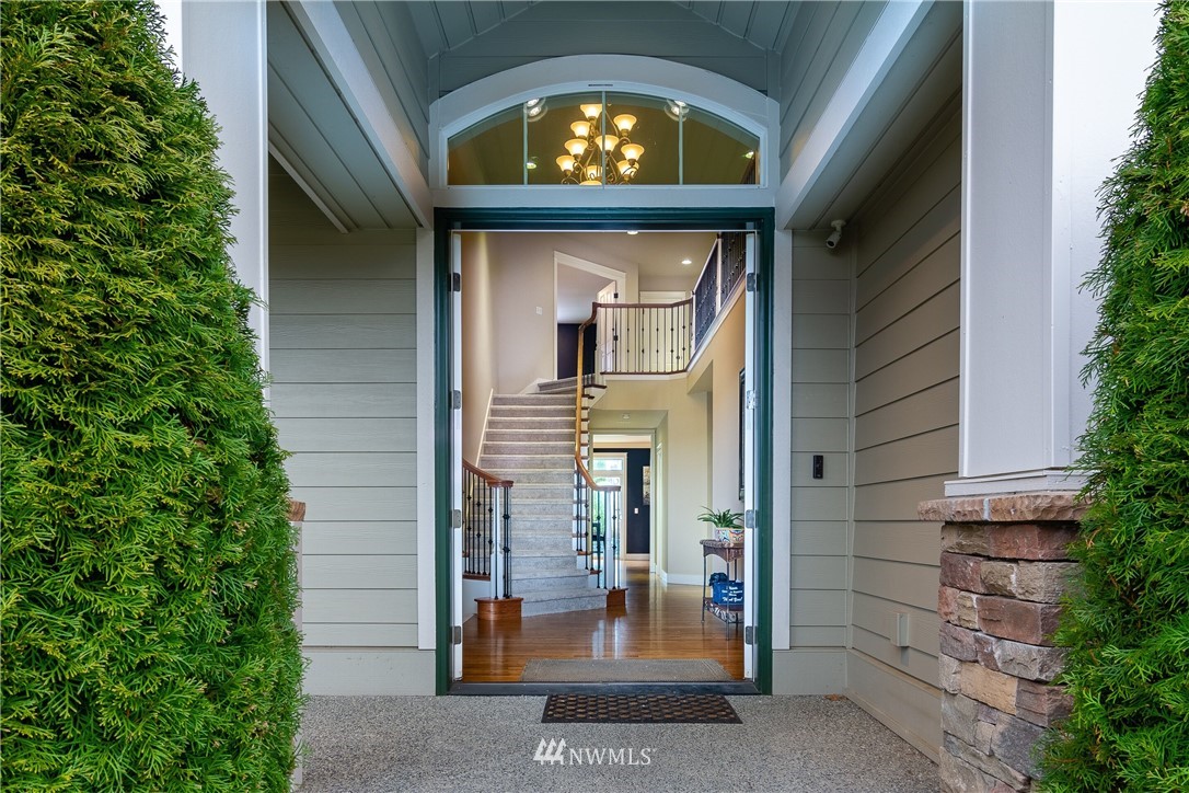 3626 184th Place Southeast Bothell, WA 98012 - Photo 3 of 38 Gallery Image 3