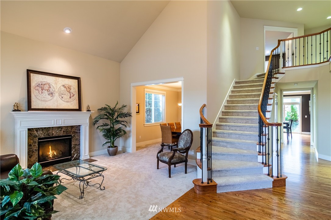 3626 184th Place Southeast Bothell, WA 98012 - Photo 5 of 38 Gallery Image 5