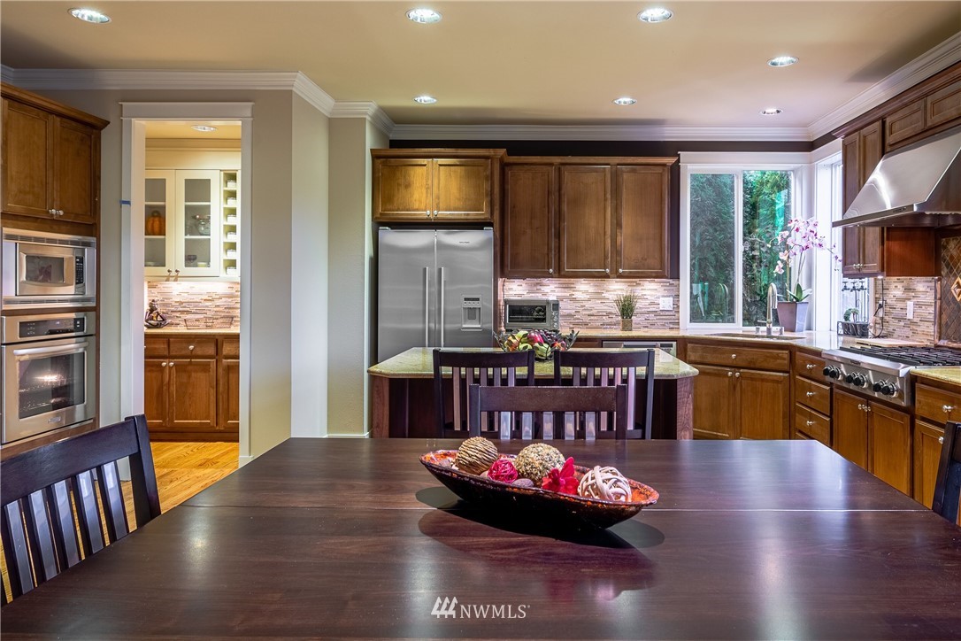 3626 184th Place Southeast Bothell, WA 98012 - Photo 9 of 38 Gallery Image 9