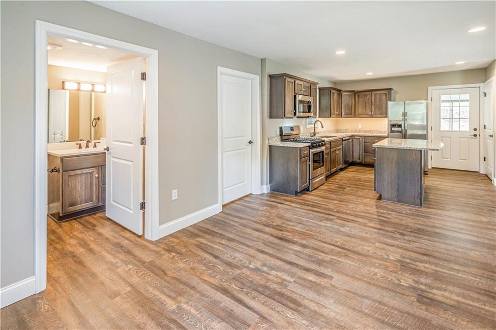 60 Lindley Road Canonsburg, PA 15317 - Photo 3 of 23 Gallery Image 3