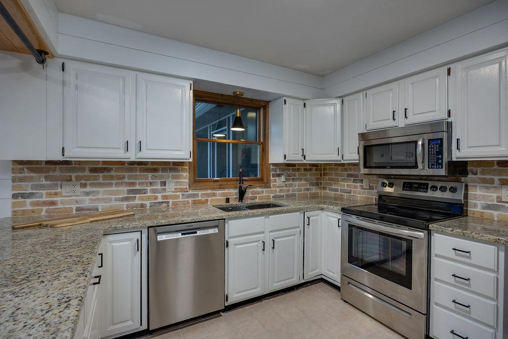 3442 Freedom Madison, WI 53718 - Photo 18 of 44