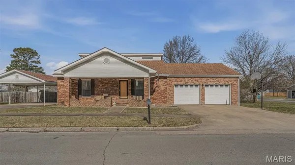 $229,000 | 802 Beckwith Avenue, Caruthersville, MO 63830
