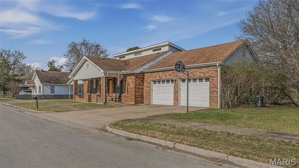 $229,000 | 802 Beckwith Avenue, Caruthersville, MO 63830