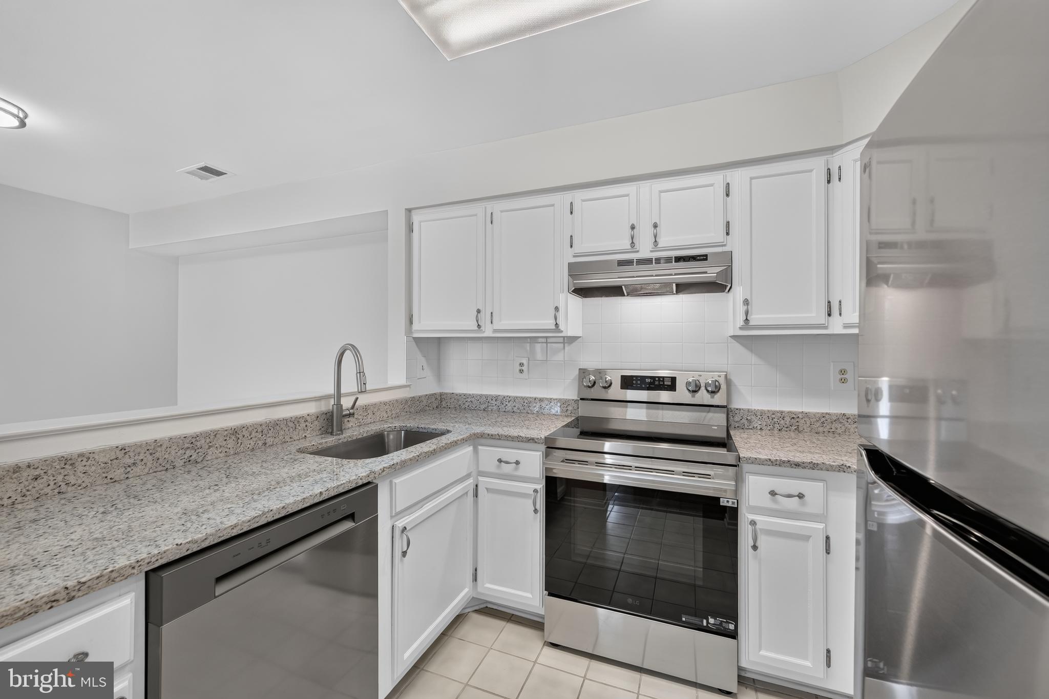 7710 Lexton Place, Unit B Springfield, VA 22152 - Photo 13 of 27 Gallery Image 13