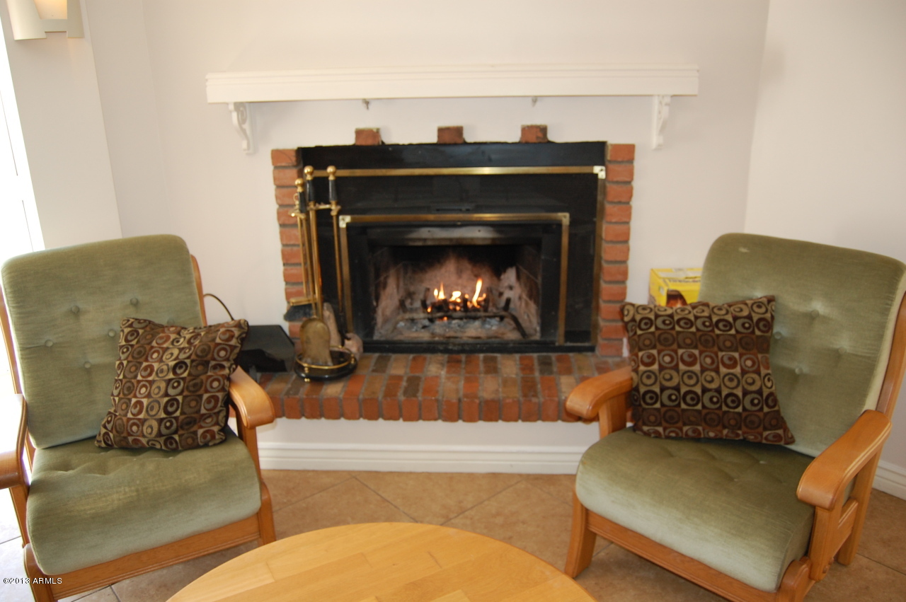 3507 East Hearn Road Phoenix, AZ 85032 - Photo 4 of 15 Fireplace