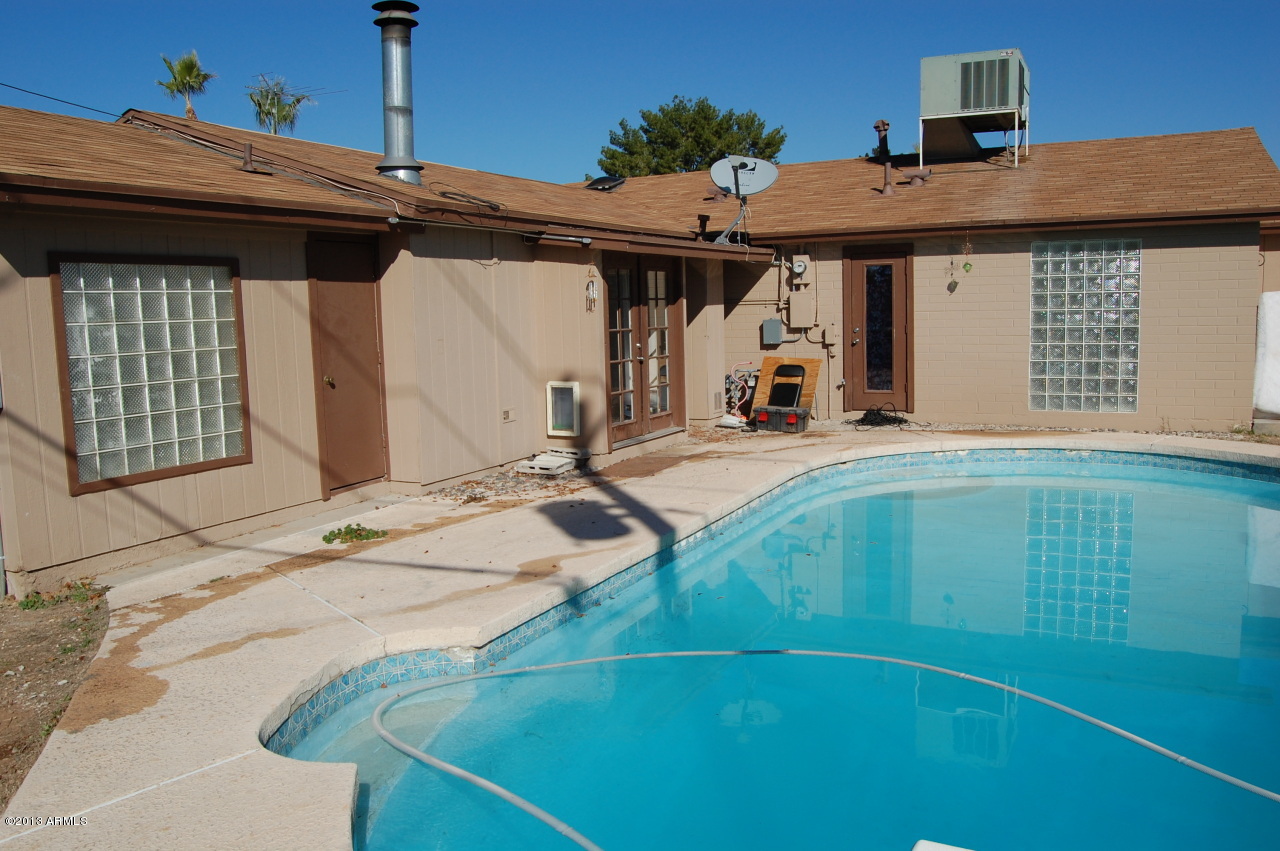 3507 East Hearn Road Phoenix, AZ 85032 - Photo 5 of 15 Back of Home
