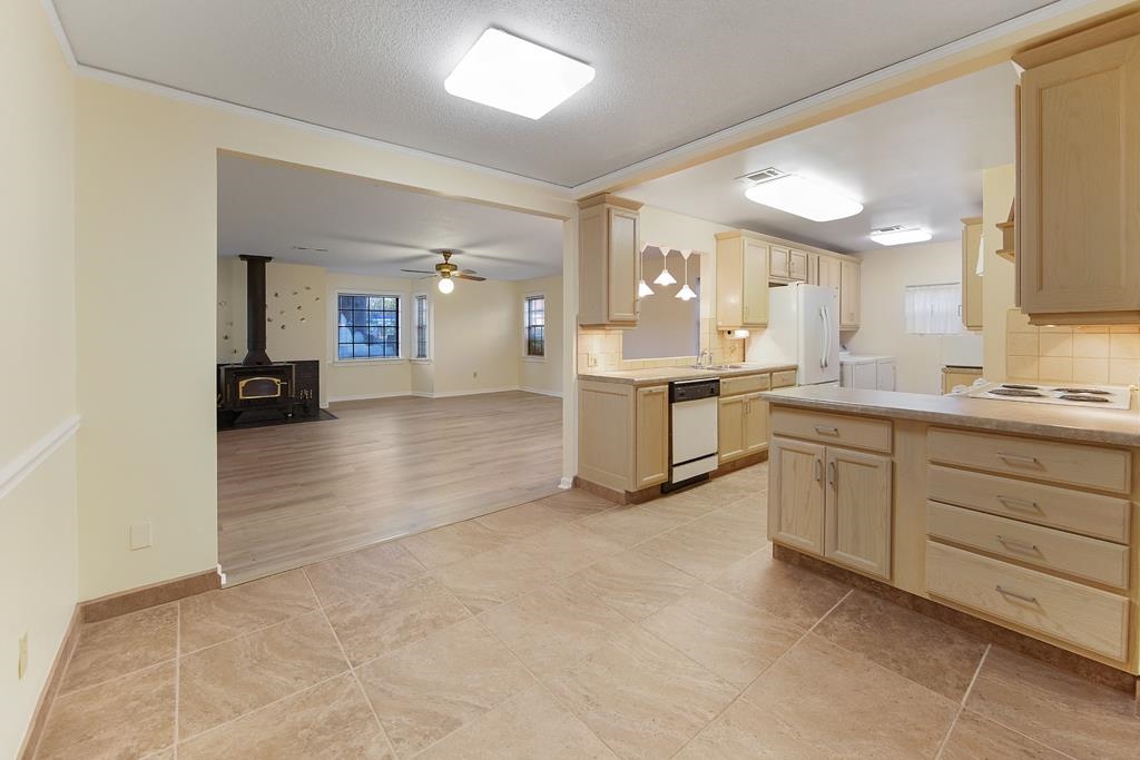 1539 Flamingo Road Memphis, TN 38117 - Photo 3 of 22