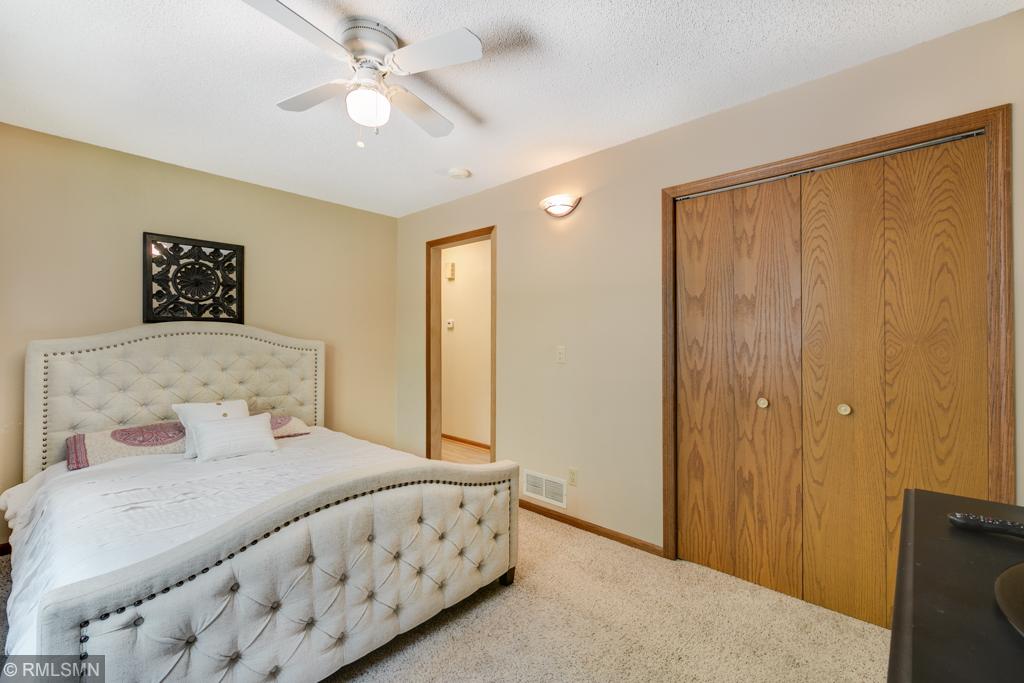 7220 Willow Road Maple Grove, MN 55369 - Photo 14 of 42 Gallery Image 14