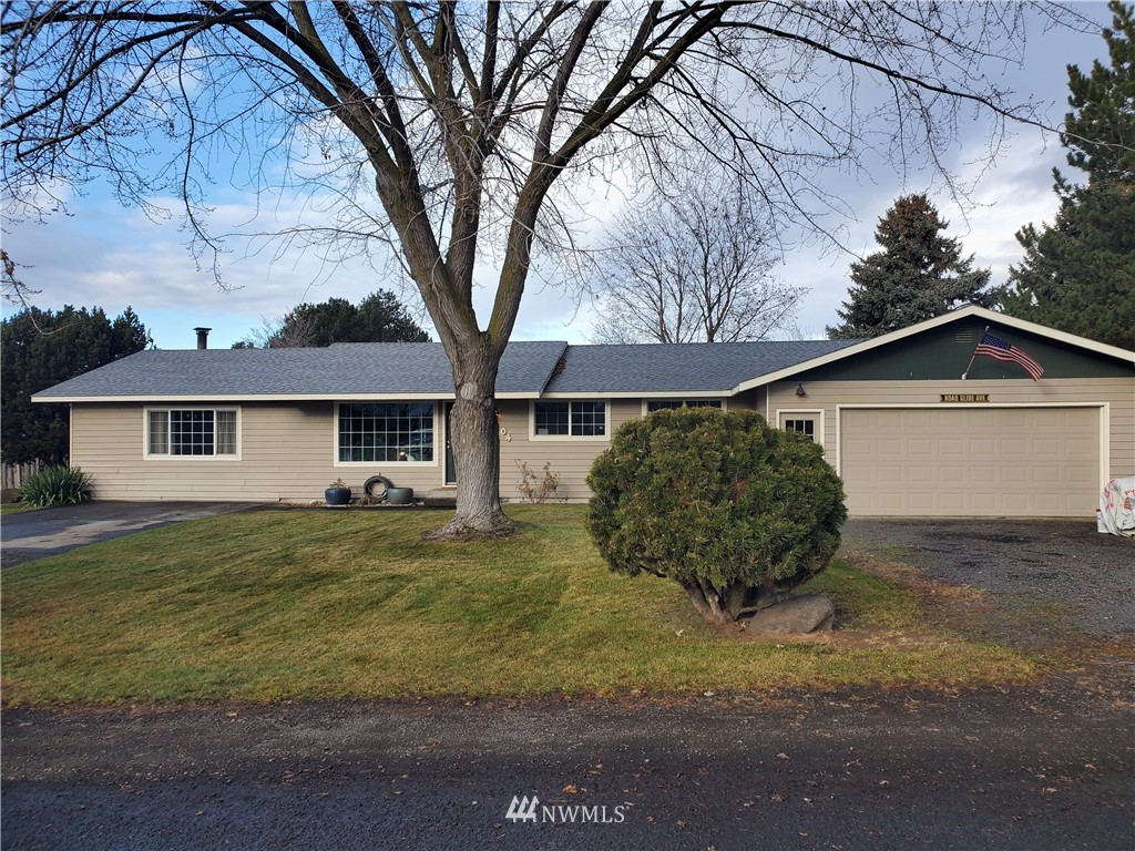 1004 South Sundance Road Othello, WA 99344 - Photo 1 of 37