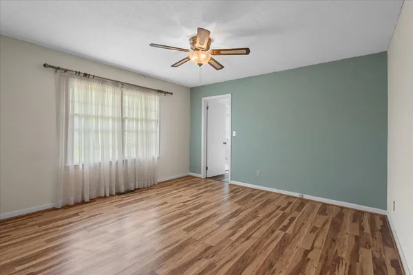 $459,000 | 324 Northeast Fraleigh Drive, Madison, FL 32340