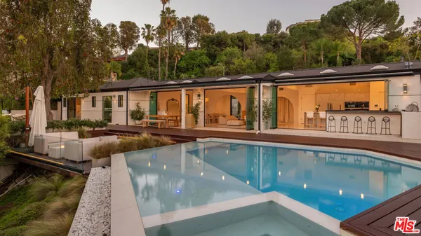 $19,995 | 3382 Scadlock Lane, Sherman Oaks, CA 91403