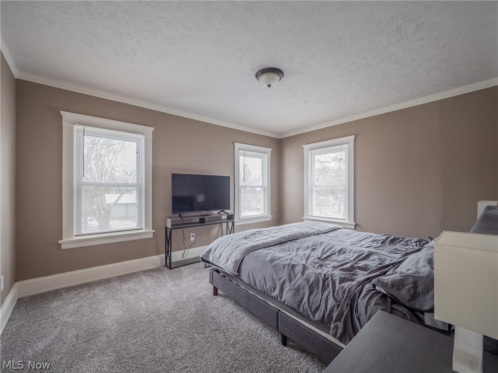 2879 Coleridge Road Cleveland, OH 44118 - Photo 19 of 35