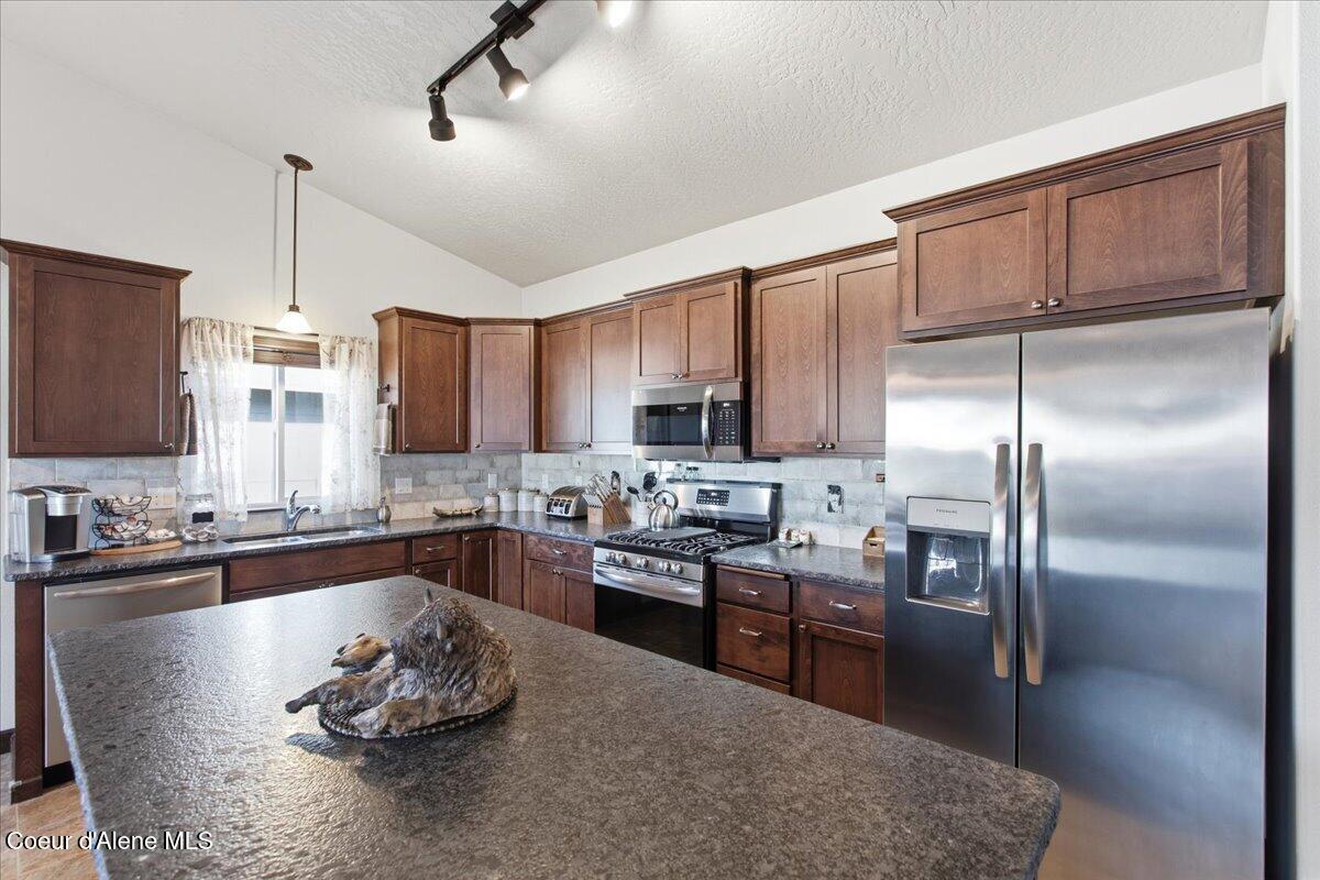 2903 North Madeira Loop Post Falls, ID 83854 - Photo 20 of 49 20-Kitchen