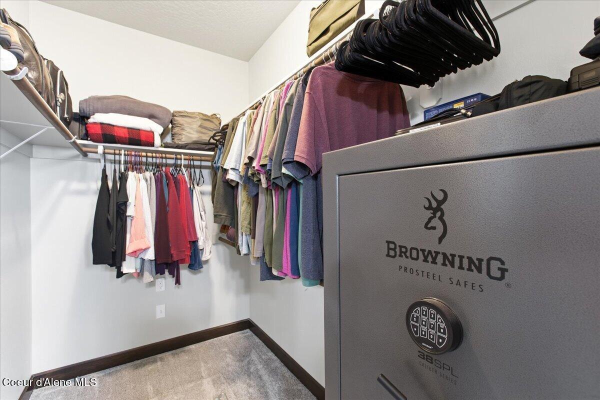 2903 North Madeira Loop Post Falls, ID 83854 - Photo 25 of 49 25-Primary Closet