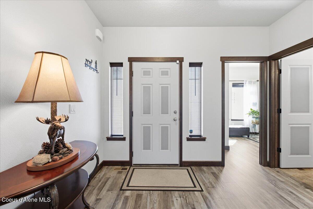 2903 North Madeira Loop Post Falls, ID 83854 - Photo 5 of 49 05-Foyer