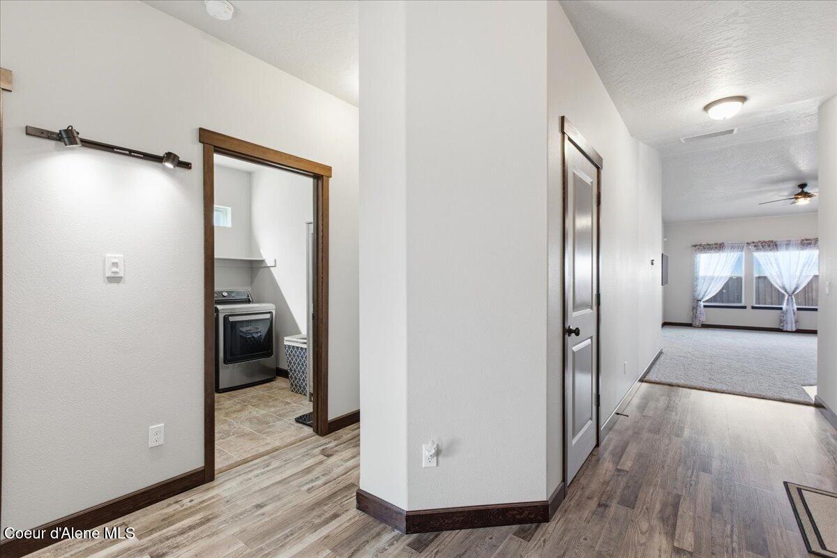 2903 North Madeira Loop Post Falls, ID 83854 - Photo 6 of 49 06-Foyer