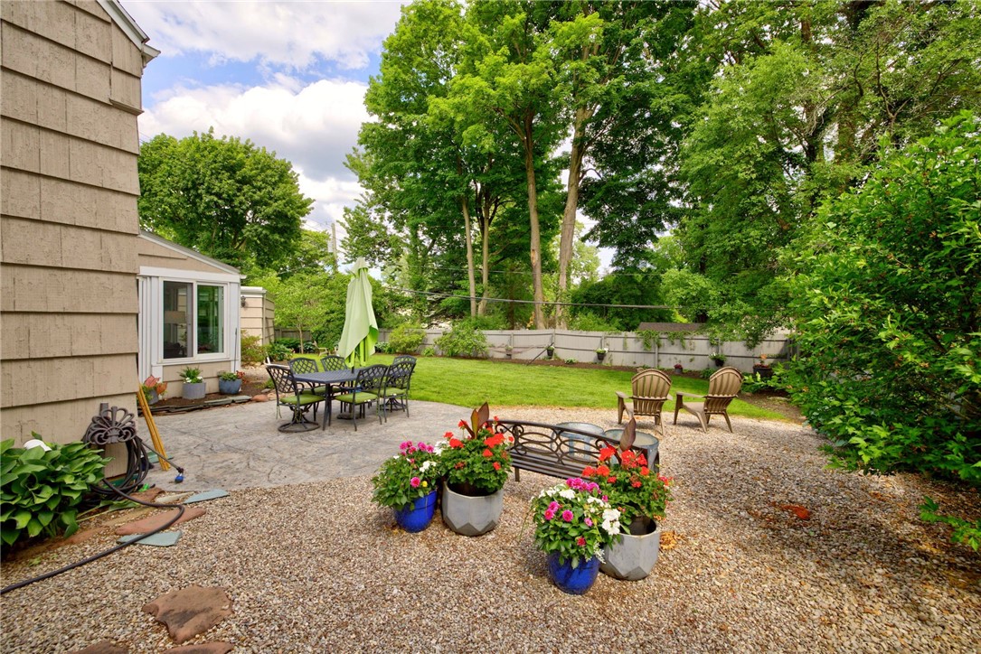 292 Chelmsford Road Brighton, NY 14618 - Photo 8 of 50