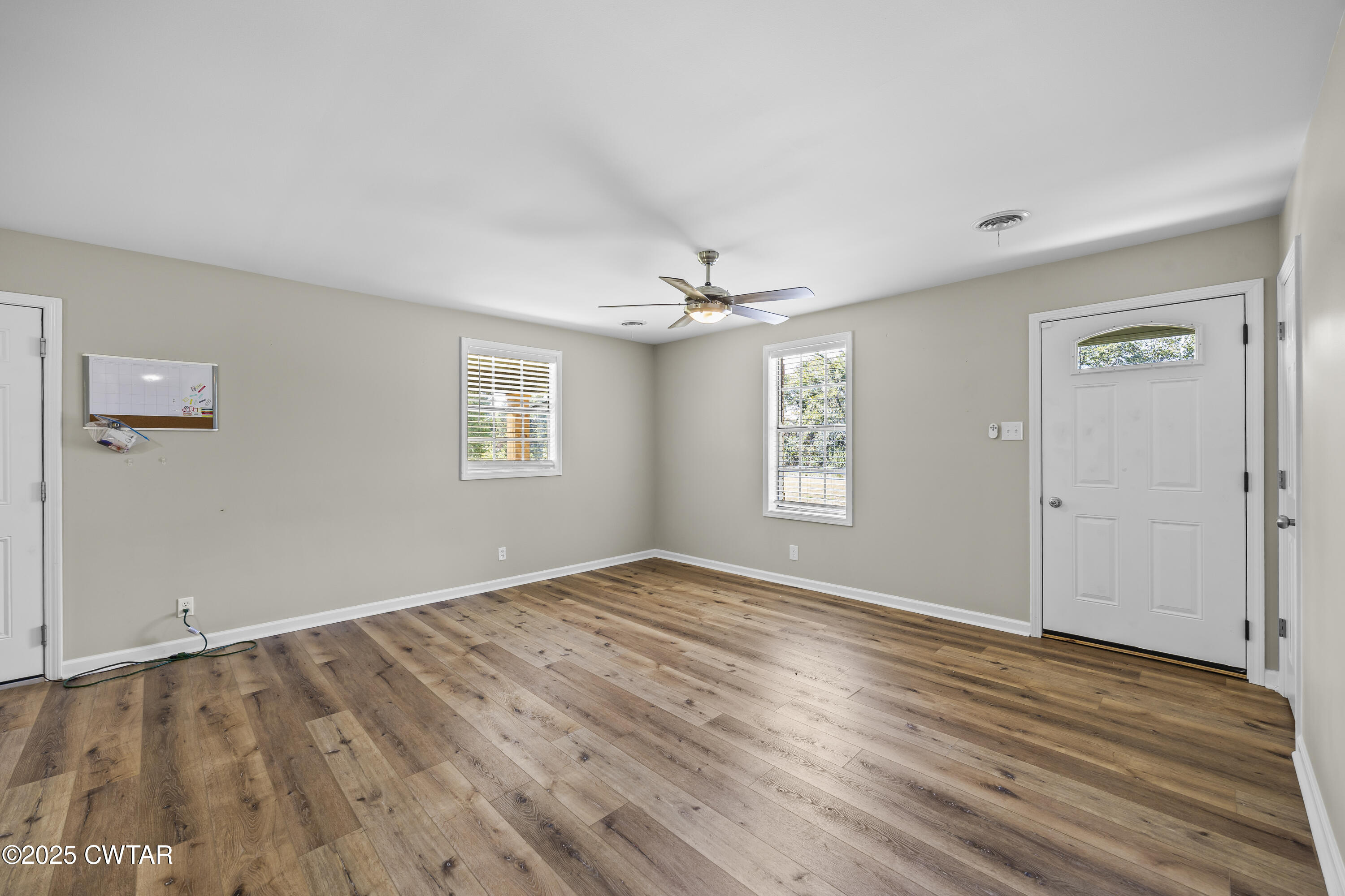 4188 Riverside Drive Jackson, TN 38301 - Photo 4 of 19 E02A9119