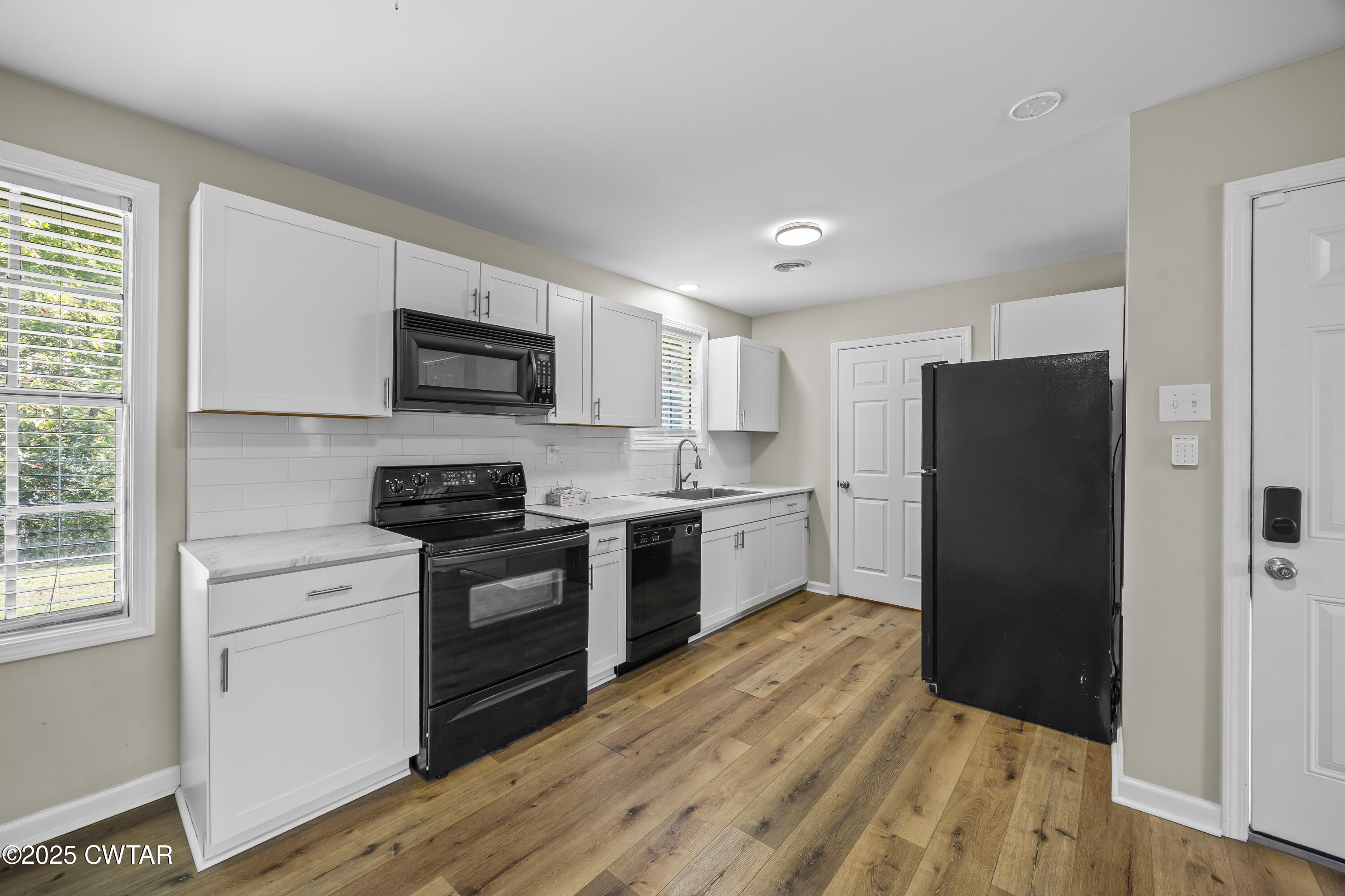 4188 Riverside Drive Jackson, TN 38301 - Photo 8 of 19 E02A9144
