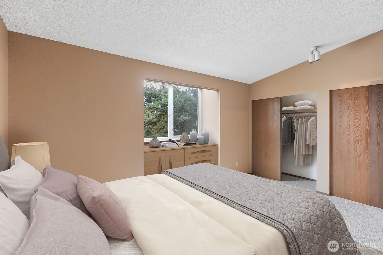 323 Southwest 112th Street, Unit 102 Seattle, WA 98146 - Photo 18 of 32