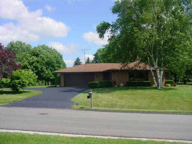 W27355 Ridgeway Court, Unit S87 Mukwonago, WI 53149 - Photo 1 of 1