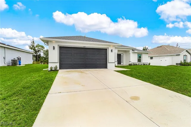 a front view of house with yard
