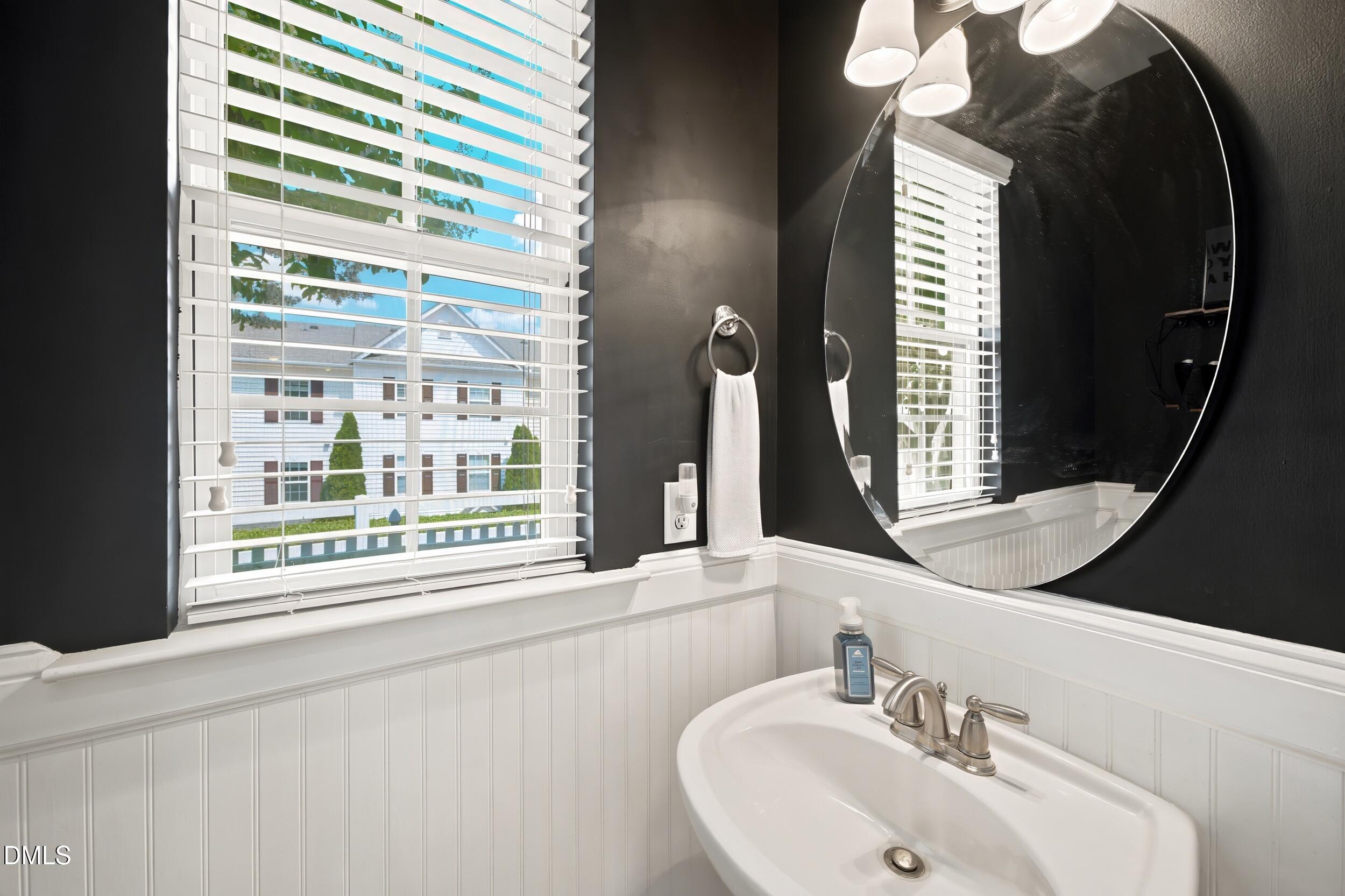 1121 Consortium Drive, Unit 115 Raleigh, NC 27603 - Photo 4 of 22 4 -1121 consortium dr, interior