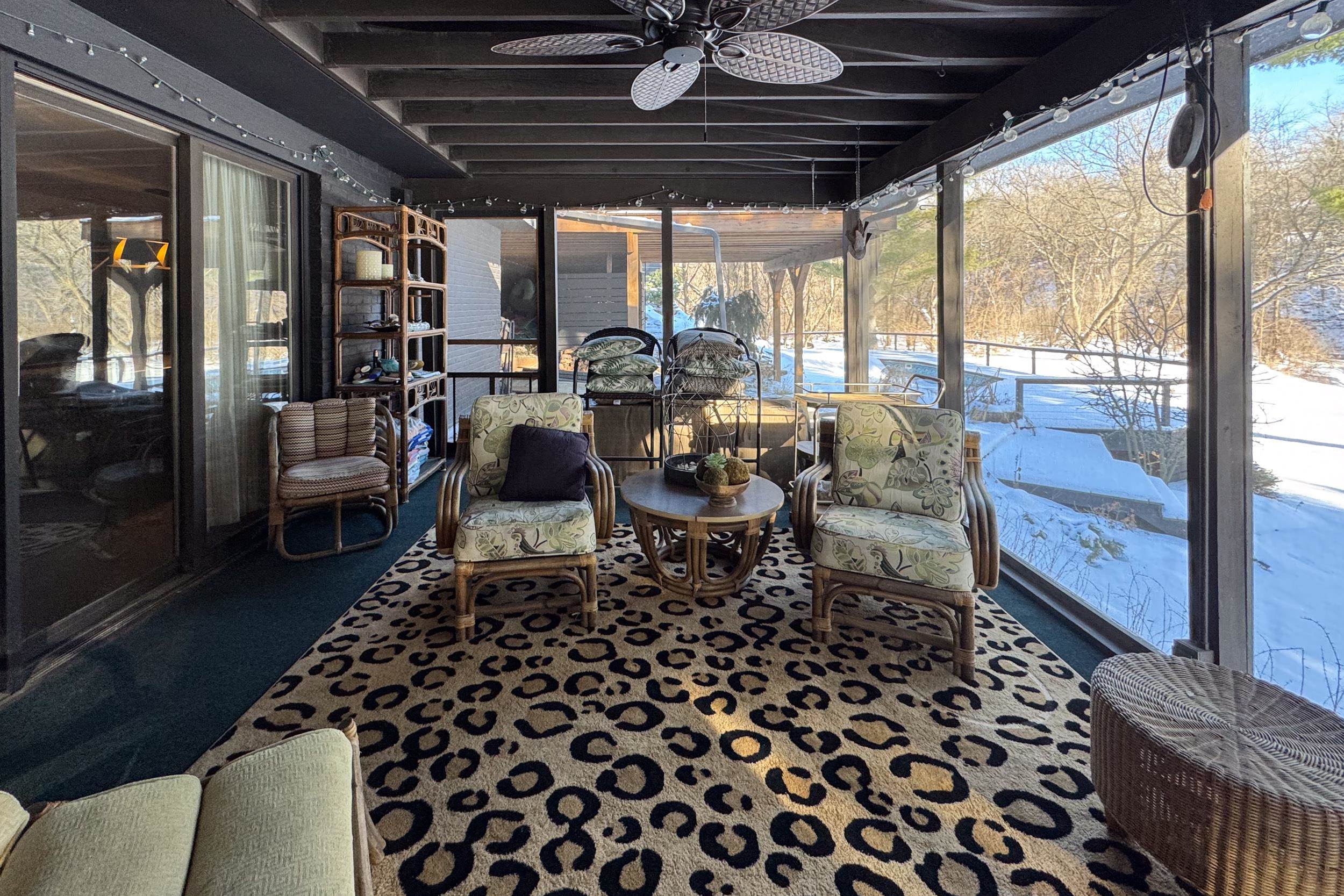 6811 West Gate Road Roscoe, IL 61073 - Photo 52 of 61 a living room with furniture and a large window