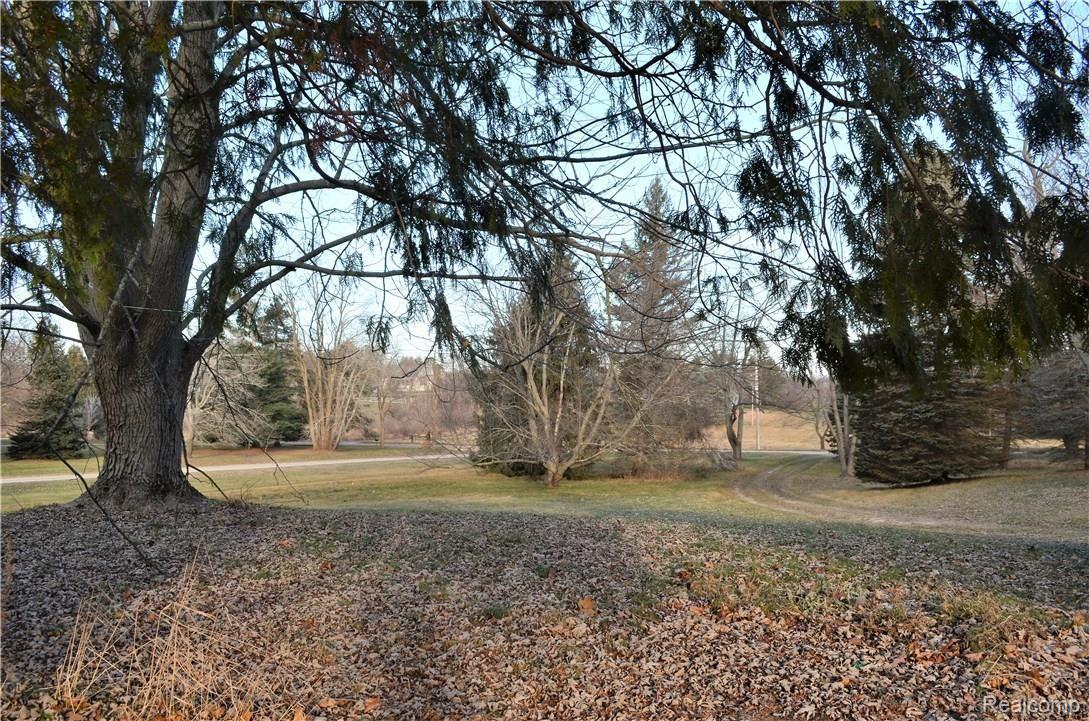 5422 Evans Road Holly, MI 48442 - Photo 7 of 15 DSC_0081.JPG