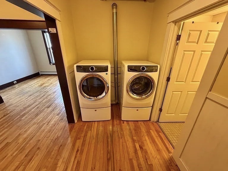 27 High Street, Unit 1 Clinton, MA 01510 - Photo 11 of 30 a utility room with dryer and washer