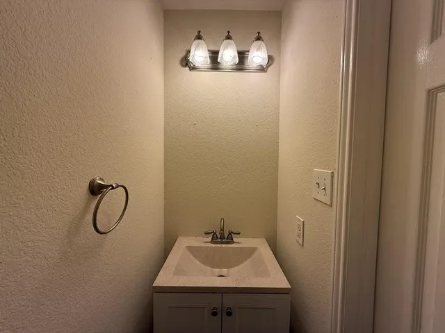 $2,495 | 2805 Hillside Drive, Mesquite, TX 75149