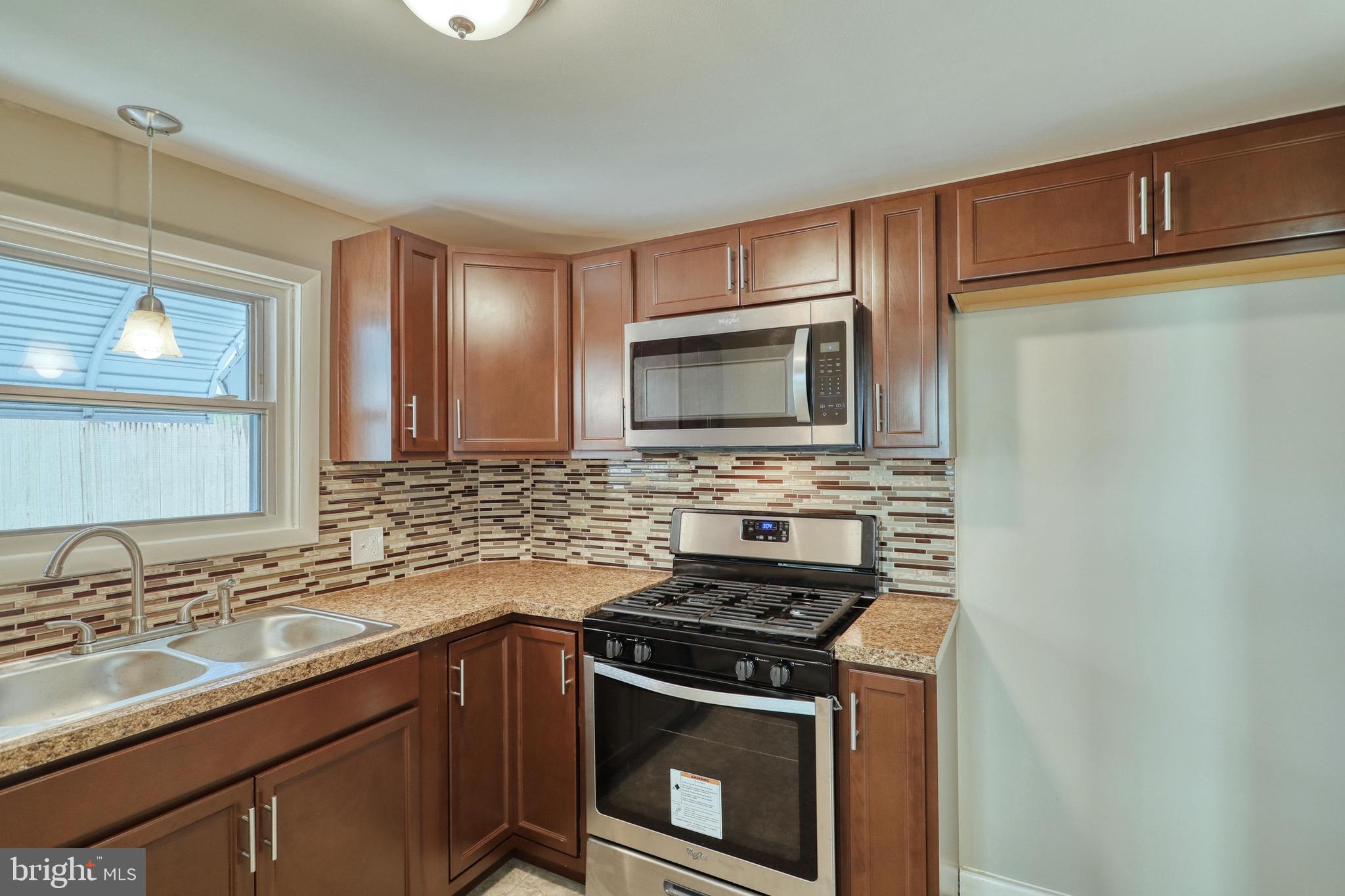 702 Main Street Delta, PA 17314 - Photo 11 of 27 Gallery Image 11