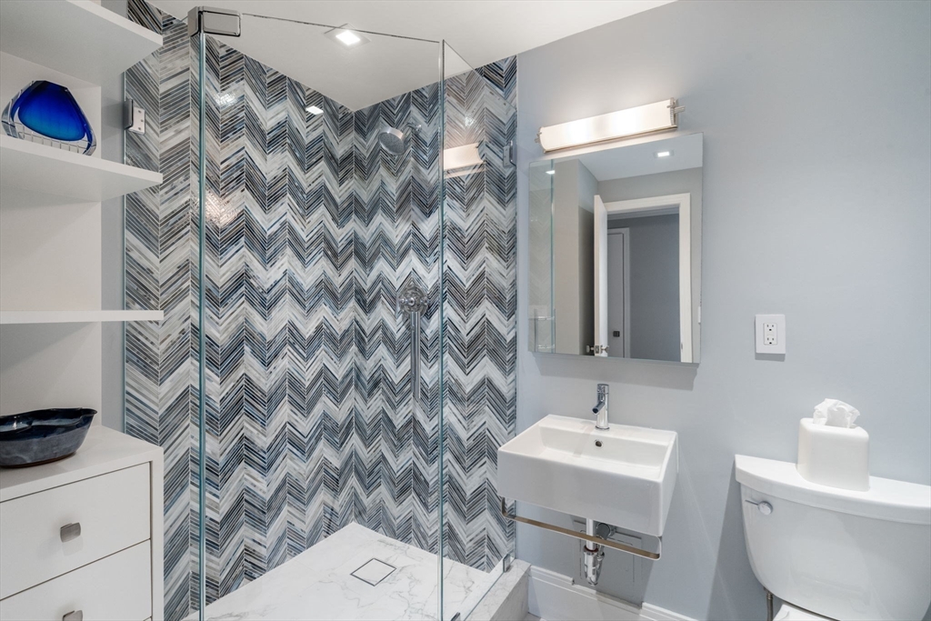 85 East India Row, Unit 26AB Boston, MA 02110 - Photo 23 of 34